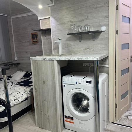 Cozy Good Apartment キシナウ エクステリア 写真