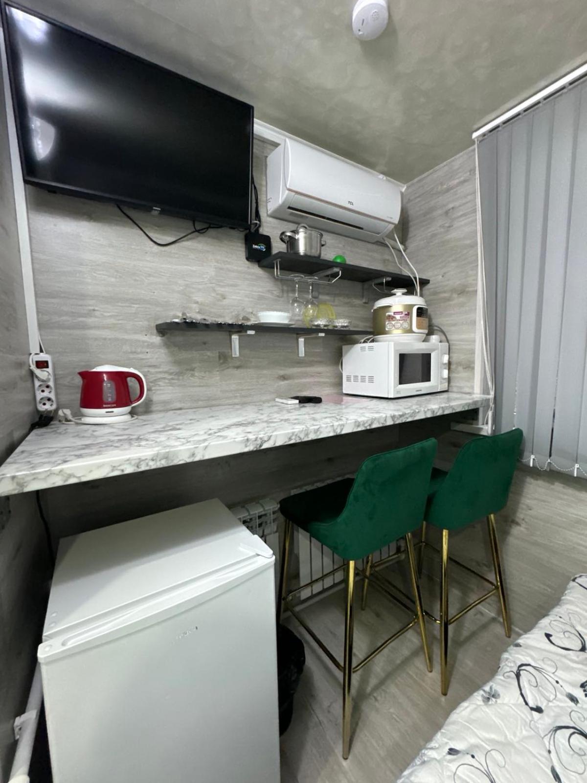 Cozy Good Apartment キシナウ エクステリア 写真